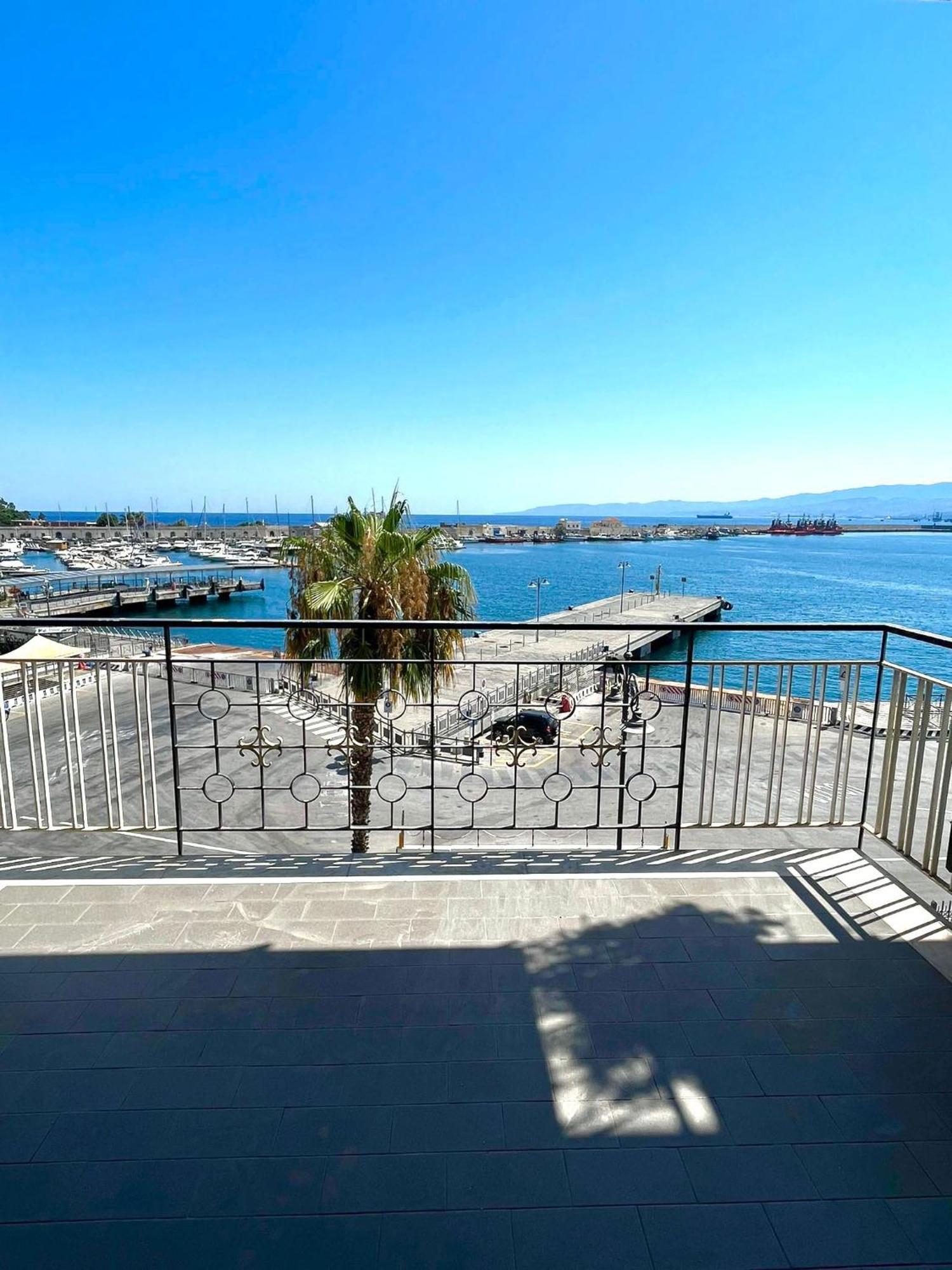 Harbor Elegance Estate Hotell Milazzo Exteriör bild